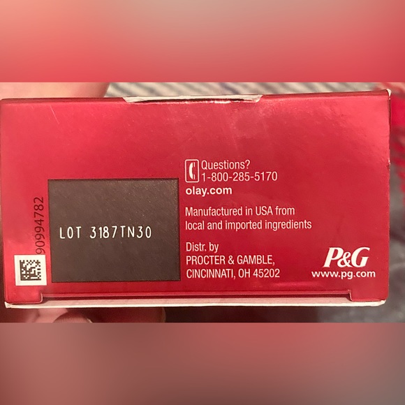 Olay Regenerist Micro-Sculpting Serum Fragrance Free Face Moisturizer - Picture 6 of 8